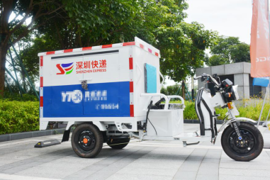 送快遞很實用,看看快遞小哥怎么評價“遞哥”(圖1) 送快遞很實用,看看快遞小哥怎么評價“遞哥”(圖1)